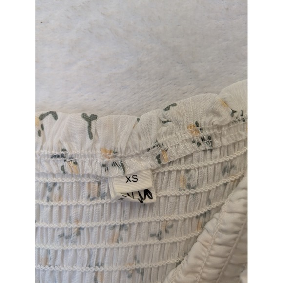 Wild Fable Women's Size XS White Floral Mini Dress Smocked Puff Sleeve - Picture 6 of 10